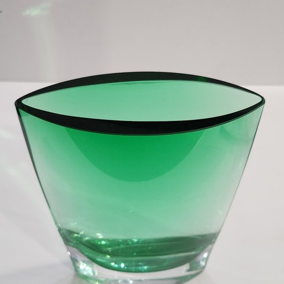 LSA International Green Ovoid Handcrafted Mouth Blown Glass Vase Ombre Style - Picture 1 of 9